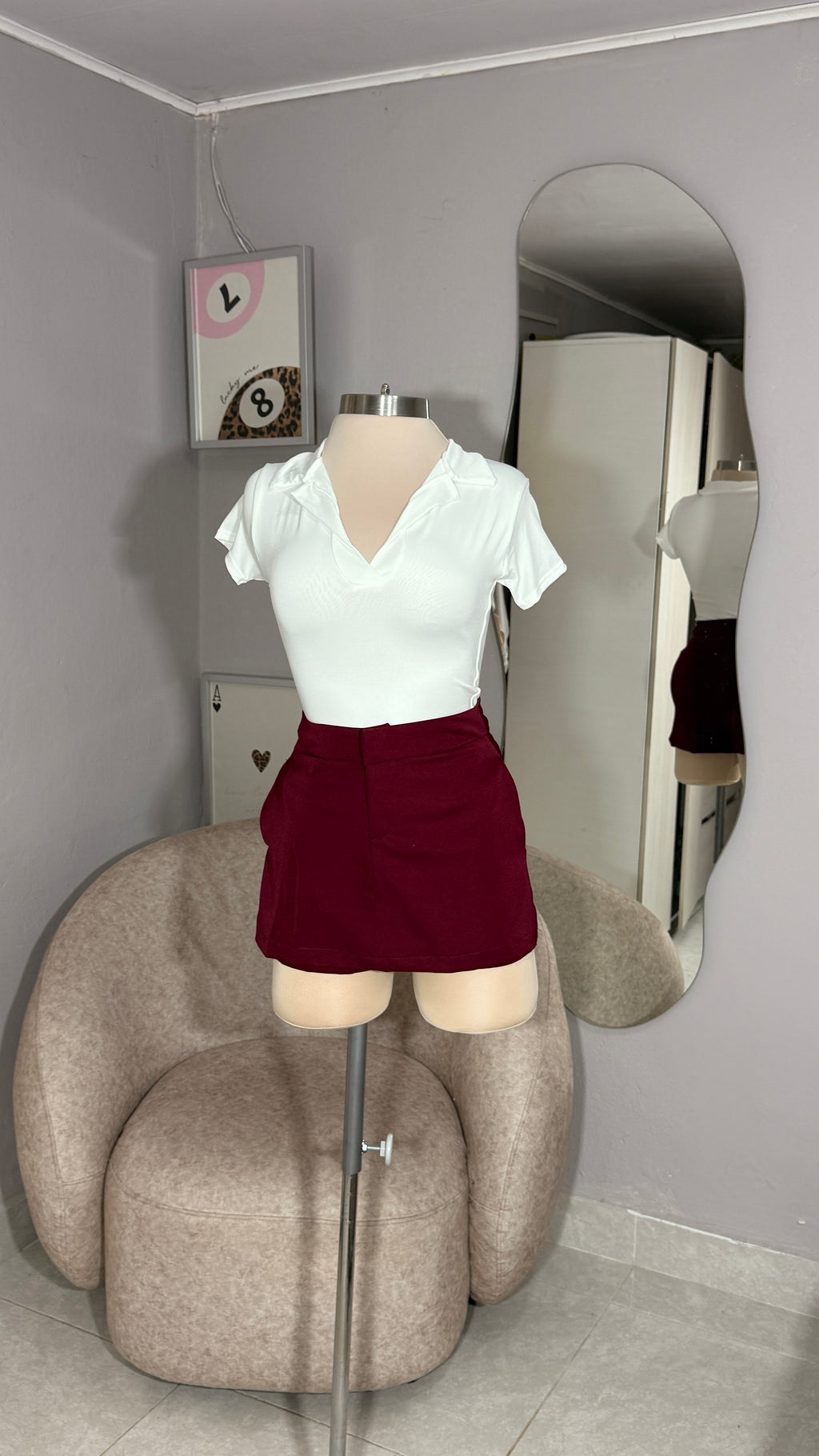 Falda Short classic vinotinto
