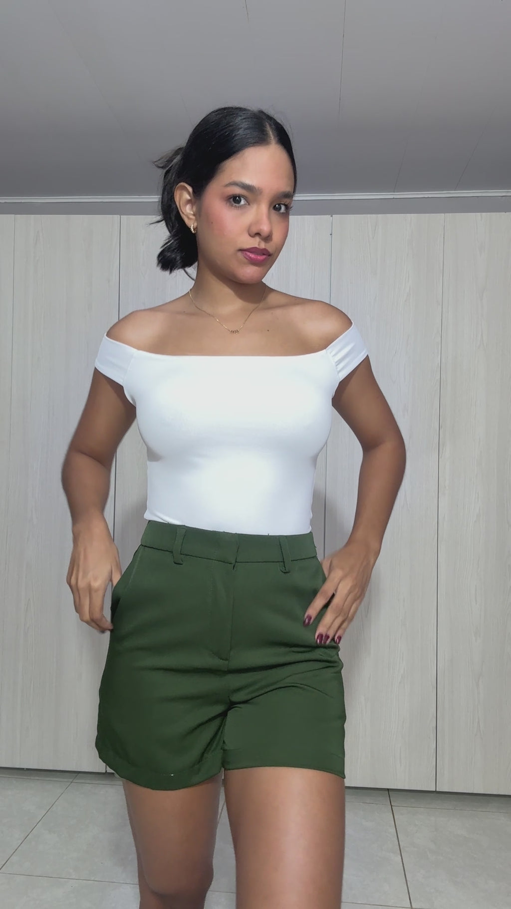 Bermuda Clasic Verde Militar